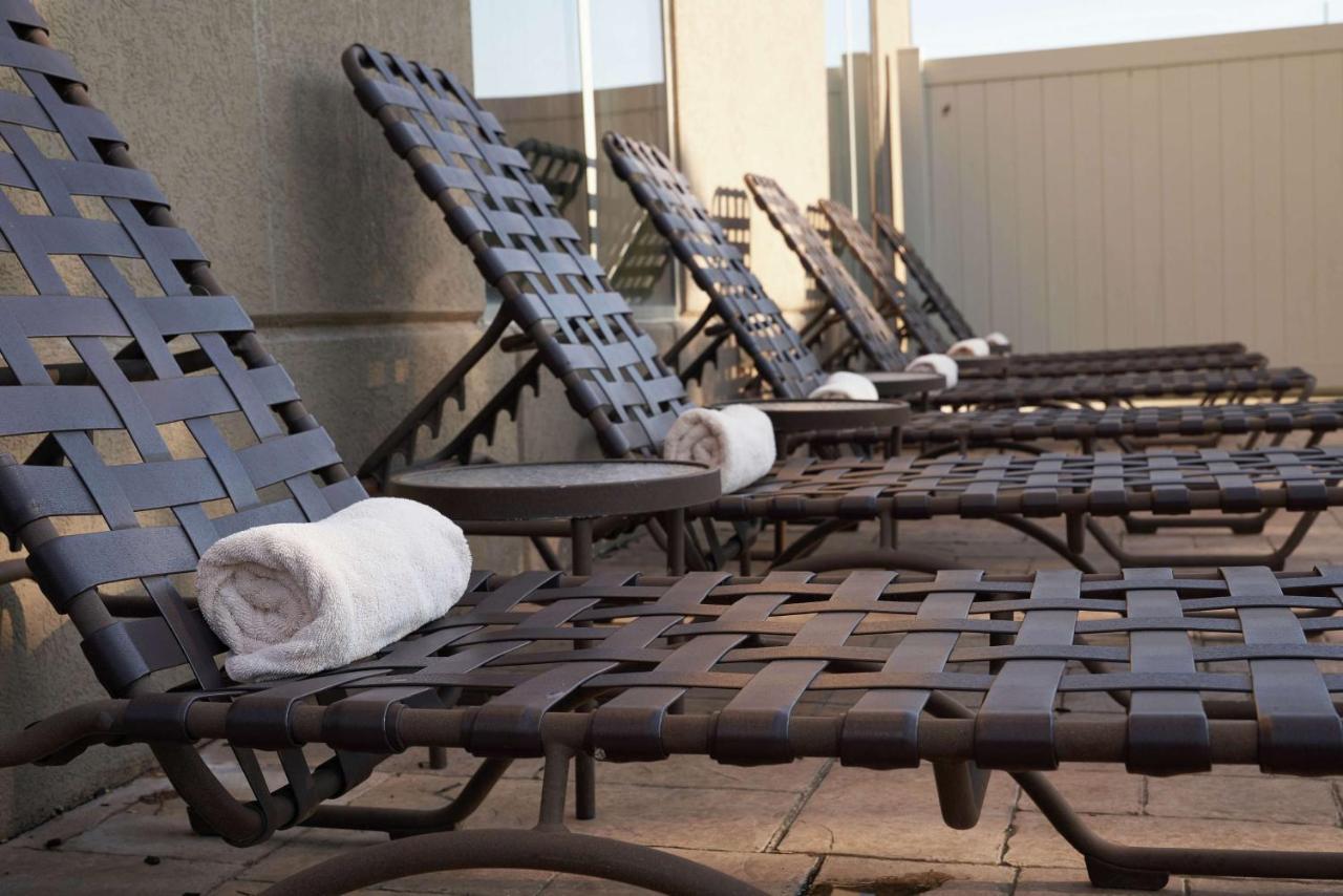 Hilton Garden Inn Evansville Exterior foto